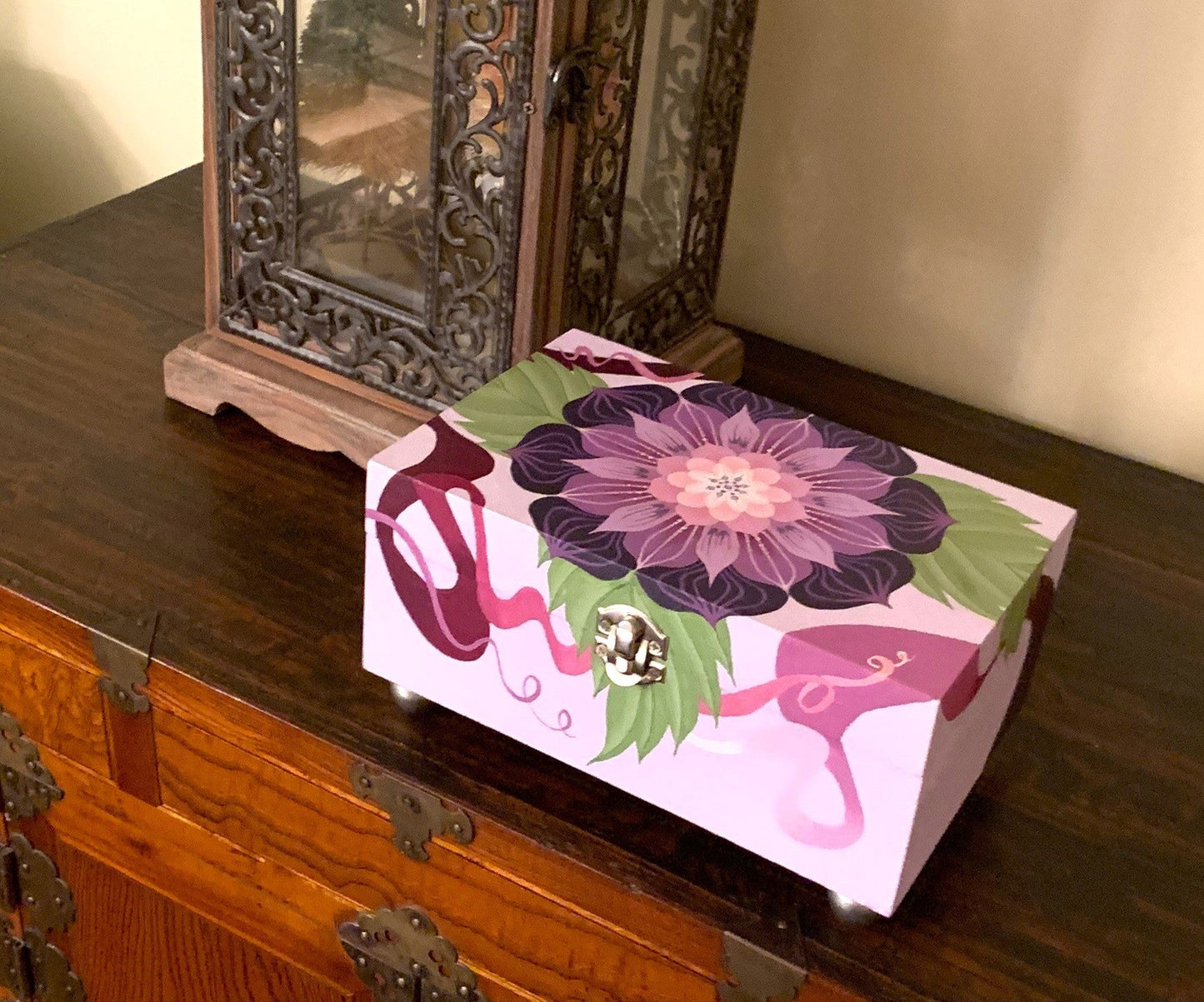 THE UNA MAY - Kaleidoscopic Floral Design in Purple (Large)