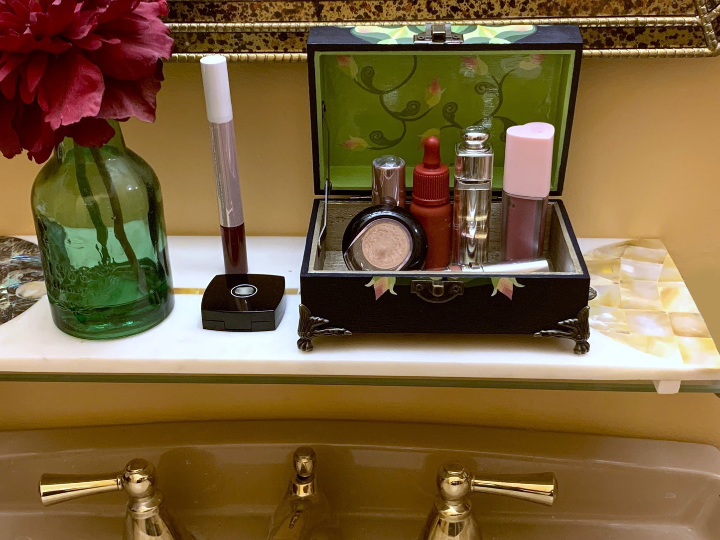 THE BEATRICE  Hand-Painted Keepsake Box — Ideal for jewelry, handwritten notes, small treasures, and sentimental mementos