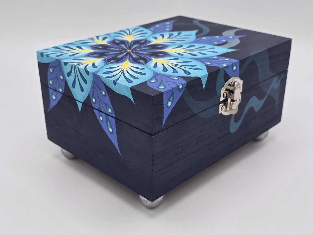 THE NICHOLAS - Abstract Floral Design in Blue (Medium)