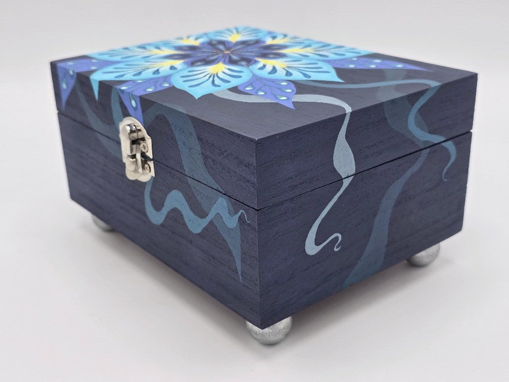 THE NICHOLAS - Abstract Floral Design in Blue (Medium)